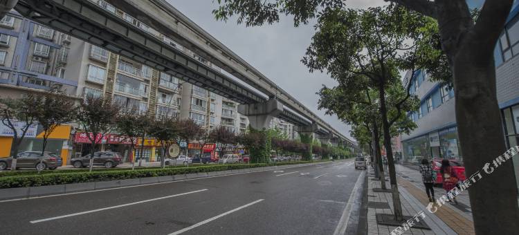 车之乐汽车主题酒店(重庆江北国际机场店)图片