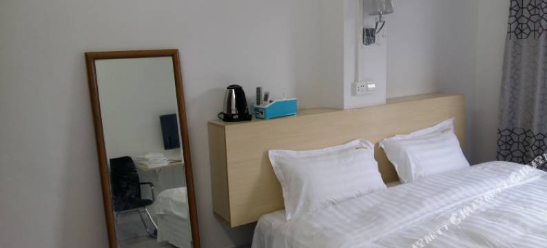 东兴新华越宾馆图片