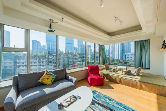 斑斓家民宿成都太古里朗御店