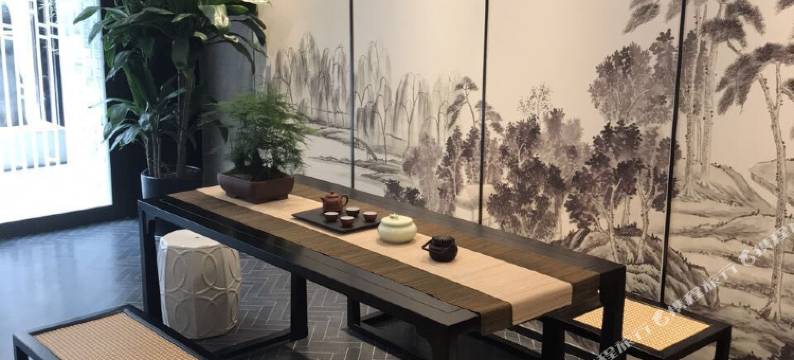 安逸大酒店(成都宽窄巷子人民公园地铁店)图片