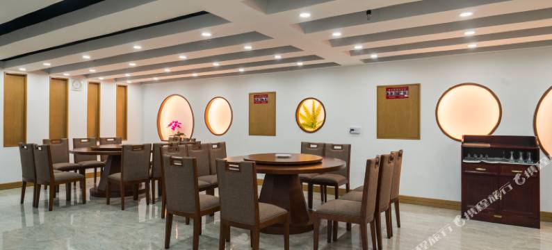 西双版纳景洪美度大酒店(热带花卉园傣乡水城店)图片
