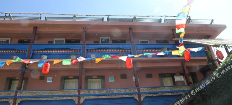 泸沽湖湖光山舍客栈图片