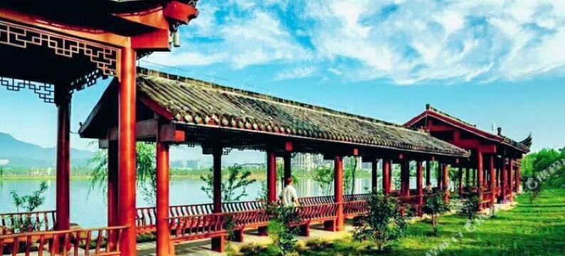 花红酒店(青阳大润发店)图片