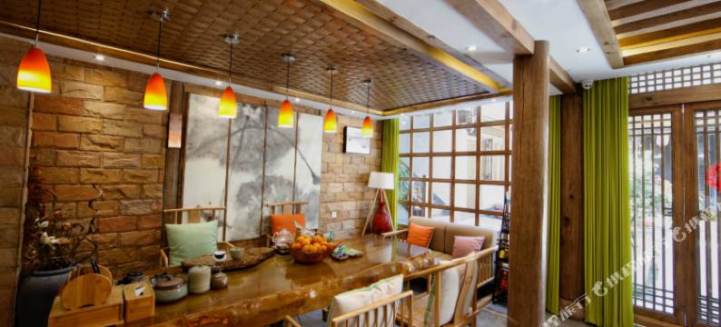 花自在•雪山逸享•空中花园360°高空度假别院(丽江古城四方街店)图片