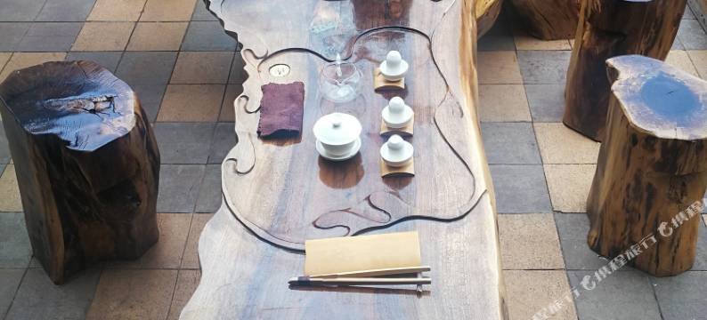 泸沽湖马可旅行酒店图片