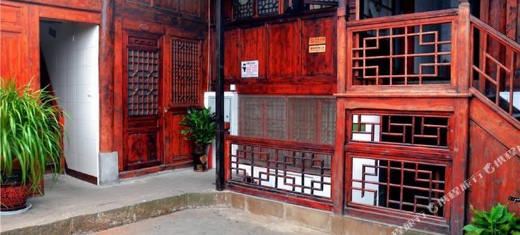 阆中屏江客栈图片