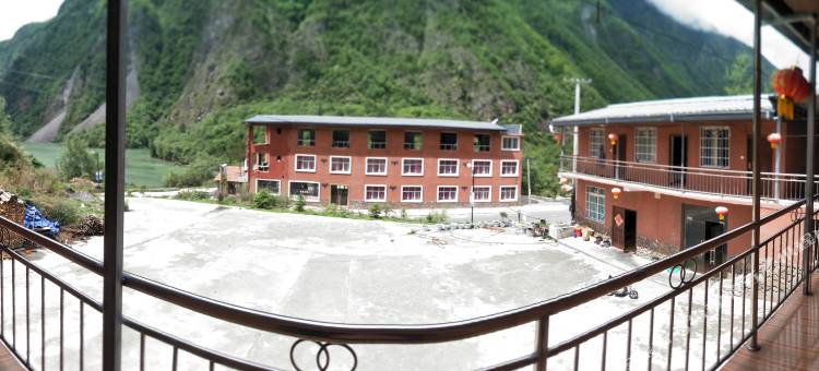 松坪沟景秀湖畔家园图片