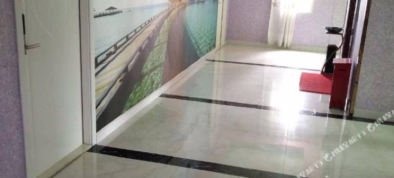 石岩浪漫快捷酒店(石岩汽车站店)图片