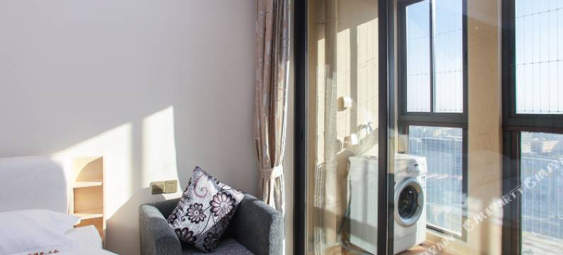 斯唯登精品公寓(石狮服装城世茂摩天城店)图片