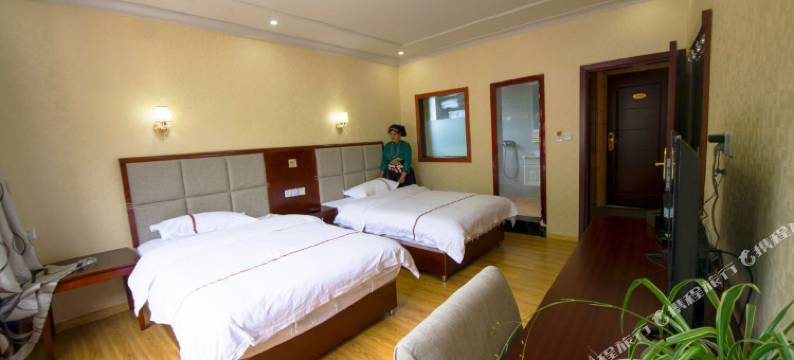 马尔康土司天然阁酒店图片