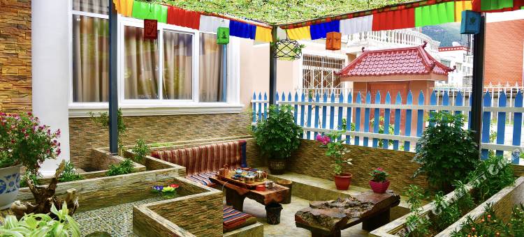 林芝仙踪林精品客栈图片