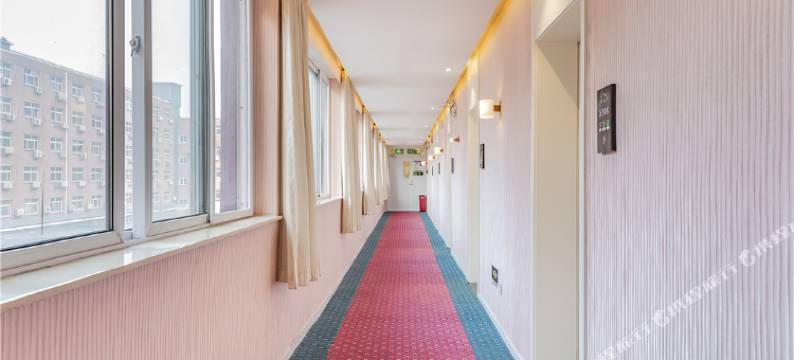 速8酒店(北京古城地铁站)图片