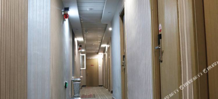 都市118连锁酒店(乌兰浩特五一广场店)图片