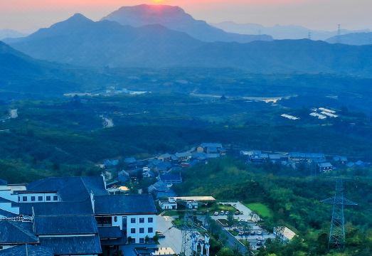 Western Evergreen Pu Zhen HotelHotel Overview