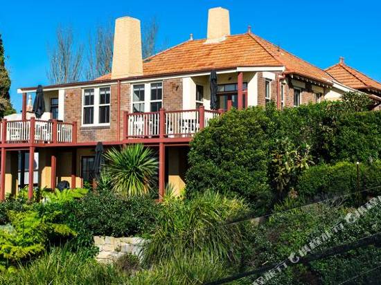 鸚鵡島住宿公寓