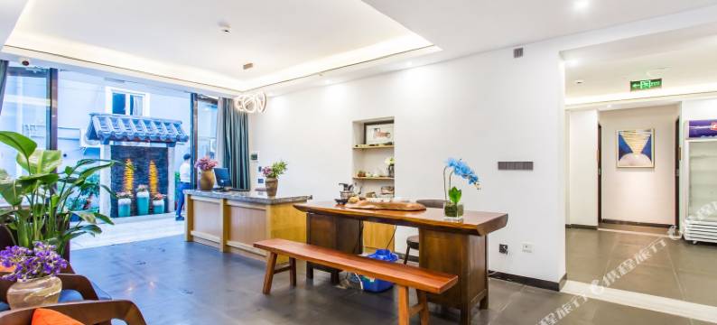 听海云居民宿(深圳较场尾海滨店)图片