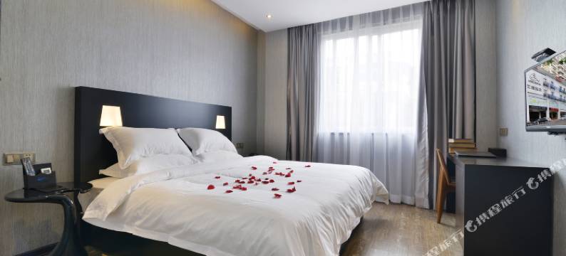 佛山珠美拉精品公寓(季华园地铁站店)图片