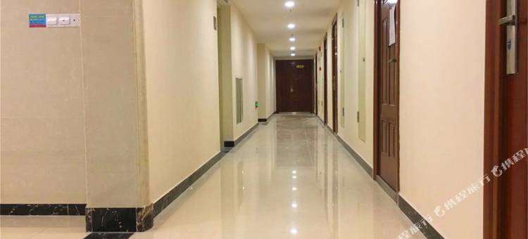 陌旅艺术主题公寓(佛山三水万达广场店)图片