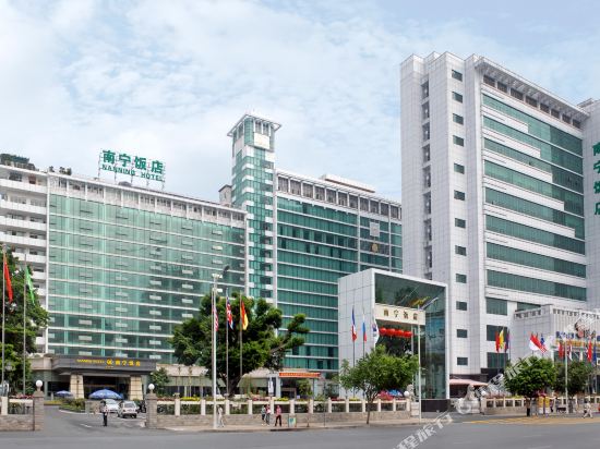 Hotels In Chaoyang Squareguangxi Governmentzhongshan Road - 