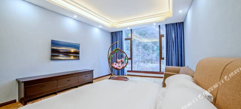 理县盘羊湖酒店(毕棚沟景区店)图片