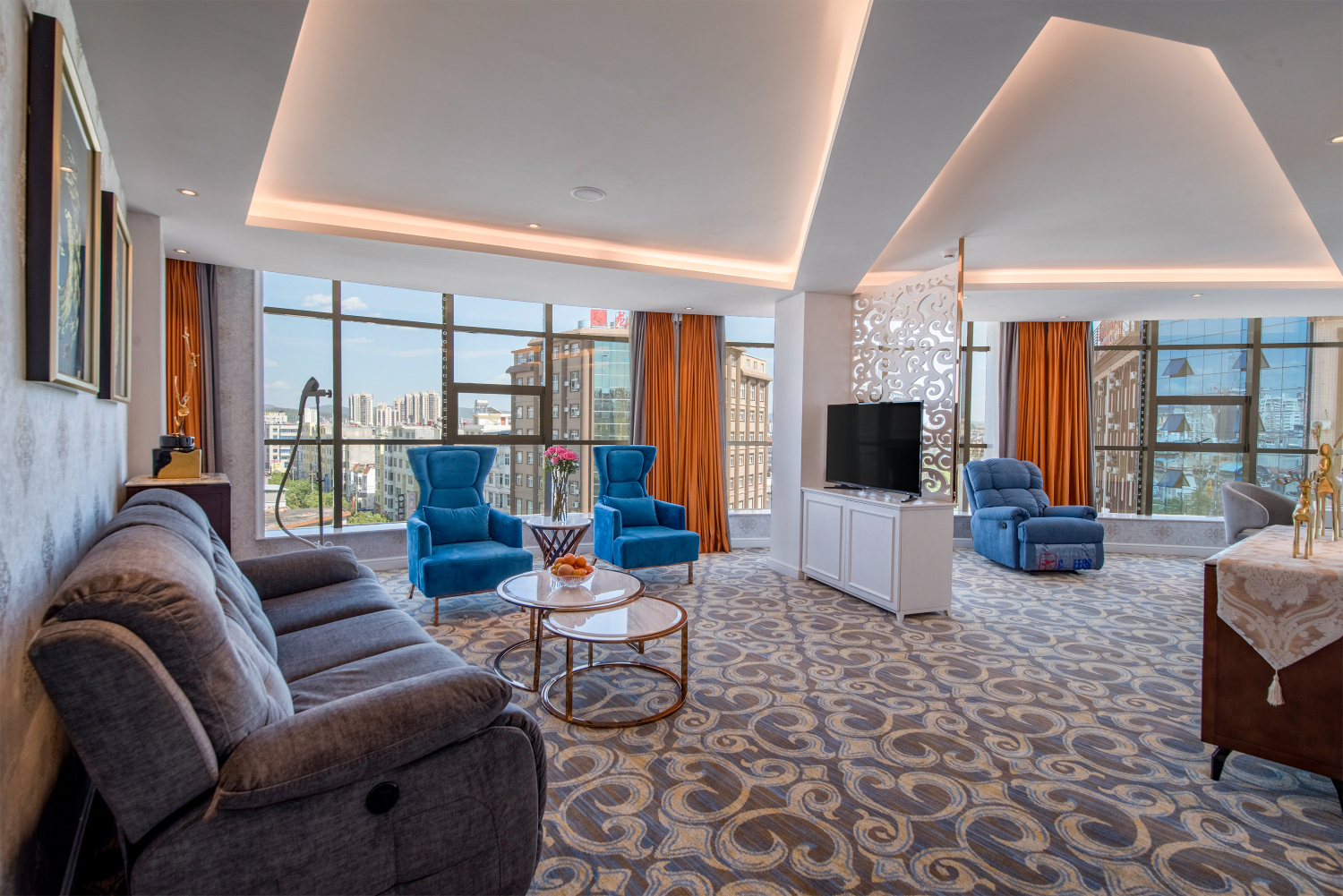 Yuhua Hotel Over view