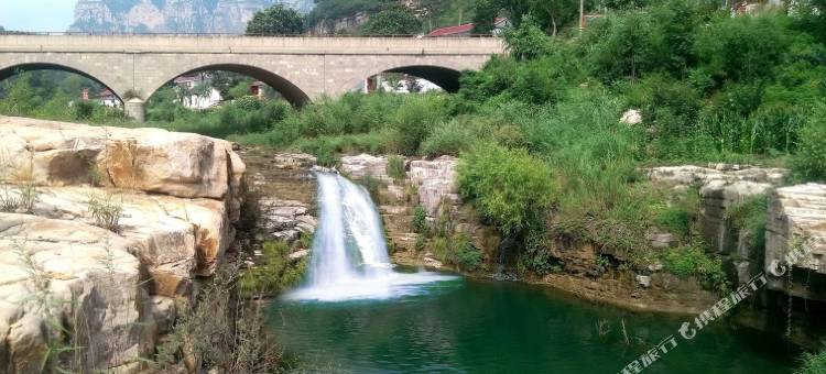 壶关太行山大峡谷碧水潭驿站图片