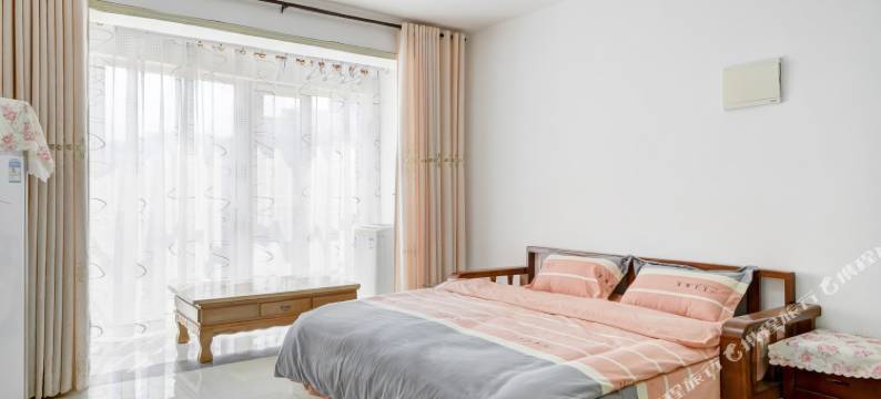 烟台豪华窗帘公寓图片