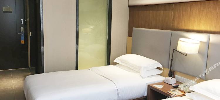 精途酒店(黄石北站磁湖景区店)图片