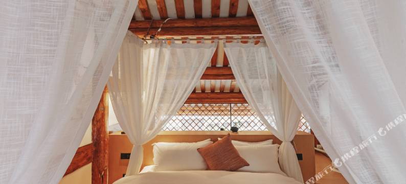 花间观山月酒店(峨眉山景区店)图片