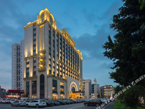 金满福国际酒店(广州花都广场融创文旅城店)