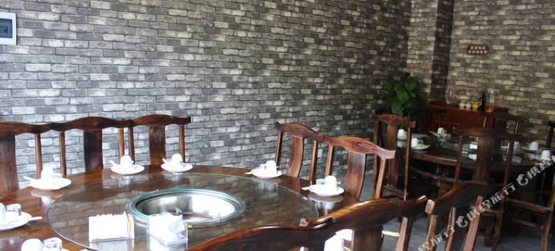 江达藏东大酒店图片