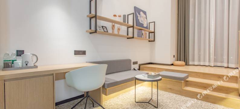 BED KING床王睡眠酒店(郑州经开广场地铁站店)图片