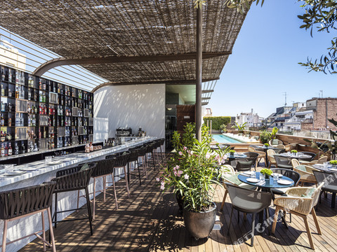 维克多先生酒店