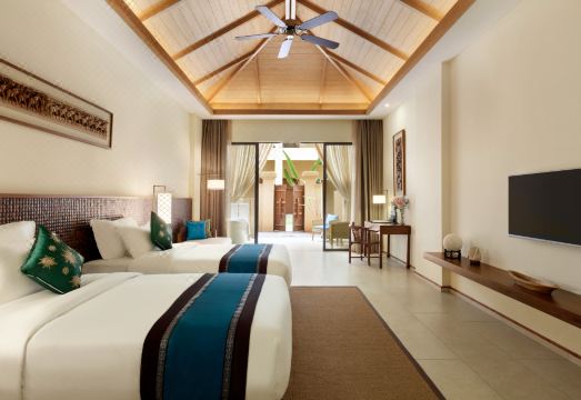 Wyndham Maoming Hotel Overview