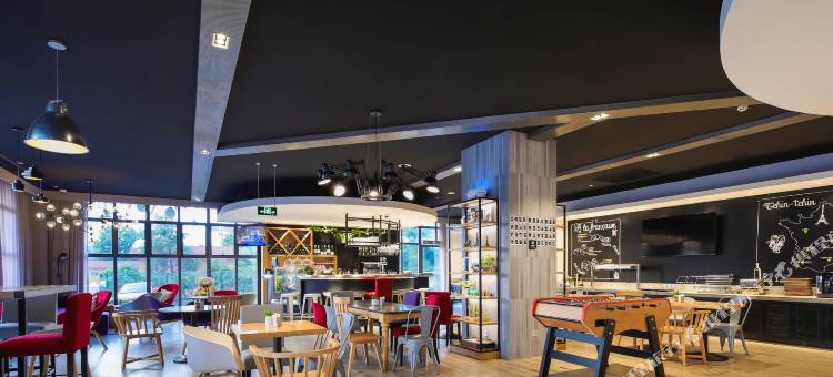 康铂酒店(南京江宁河海大学地铁站店)图片