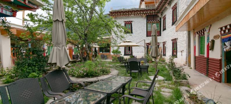 丹巴·德孜青麦villa(中路藏寨店)图片