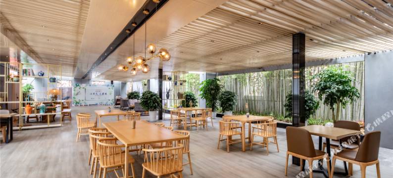 东方蔚莱酒店(重庆新牌坊店)图片