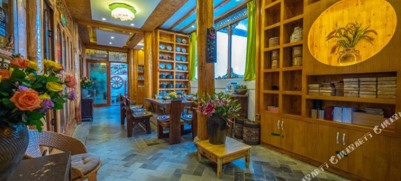 丽江一池莲客栈图片