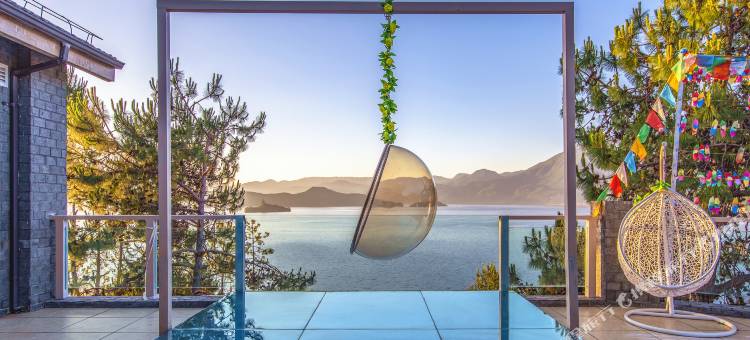 泸沽湖银湖岛大酒店图片