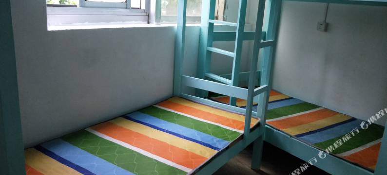 上海深山顶处的石头公寓(5号店)图片