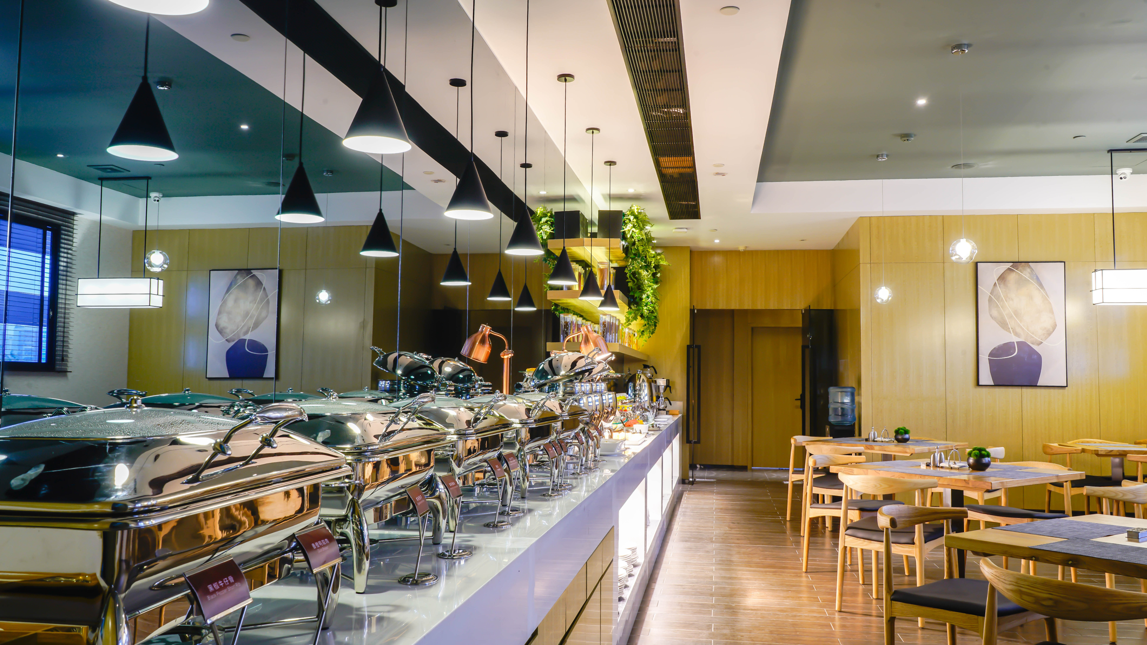 Paco Hotel (Guangzhou Jiantai Road Metro Station) Over view