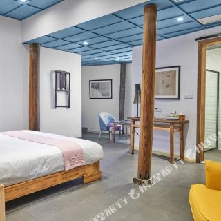 上饶婺源天净沙古民居驿站(11号店) 客栈 距景点25.9km 2426 起