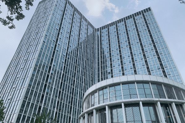 酒店地址:杭州滨江区物联网街330号海威新界a座914;涵盖酒店周边设施