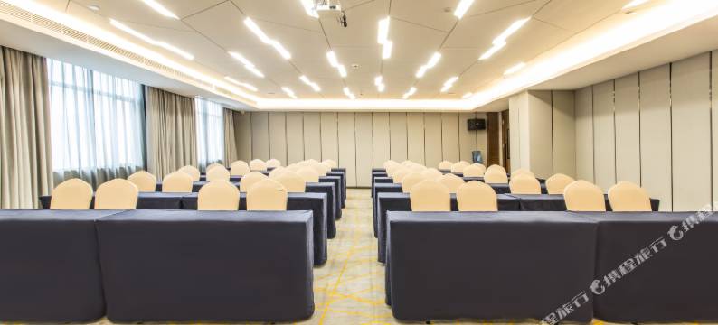 柏曼酒店(南宁北湖北路地铁站店)图片