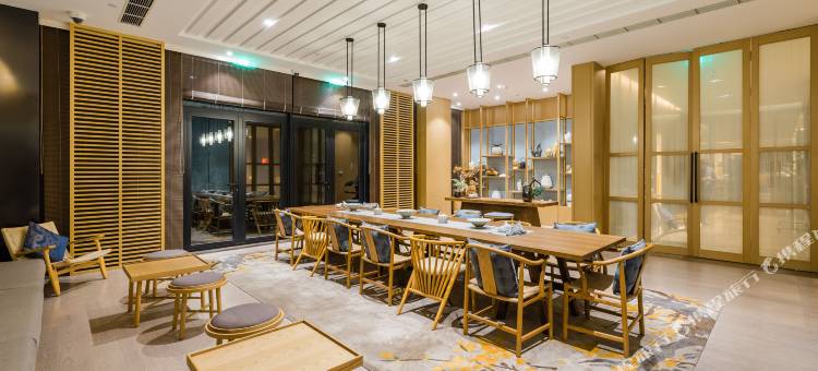 云和夜泊酒店(上海野生动物园店)图片