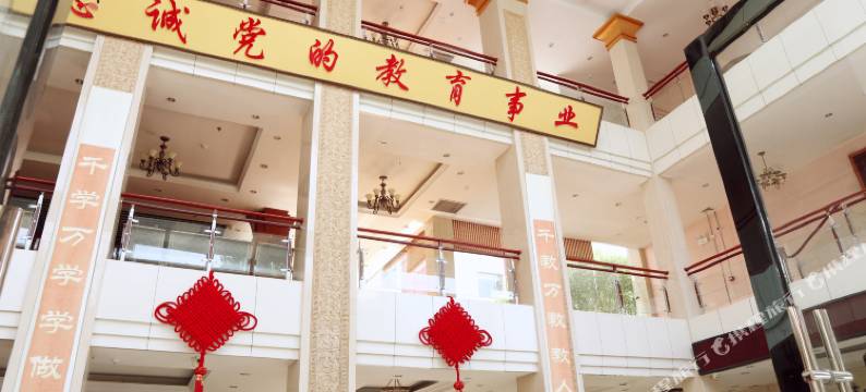 井冈山八角楼山庄图片