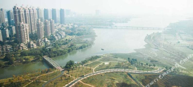 武汉格鲁特精品酒店(体育中心经开万达店)图片