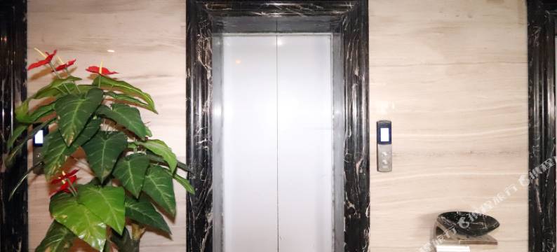 鑫洋湾商务酒店(贵阳高铁北站店)图片