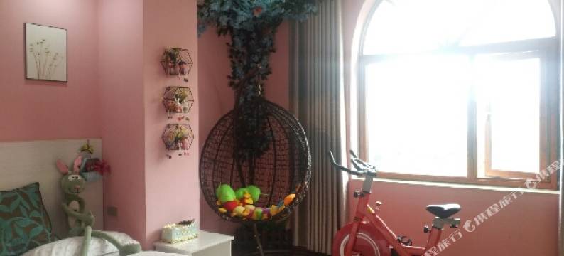 十堰逸家时尚公寓图片