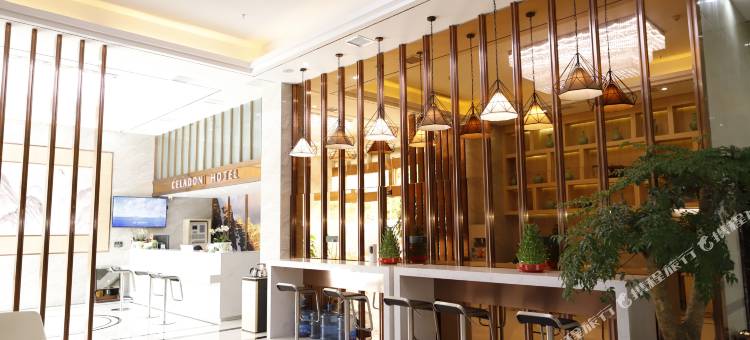 回禾塞拉同酒店(遵义高铁站店)图片